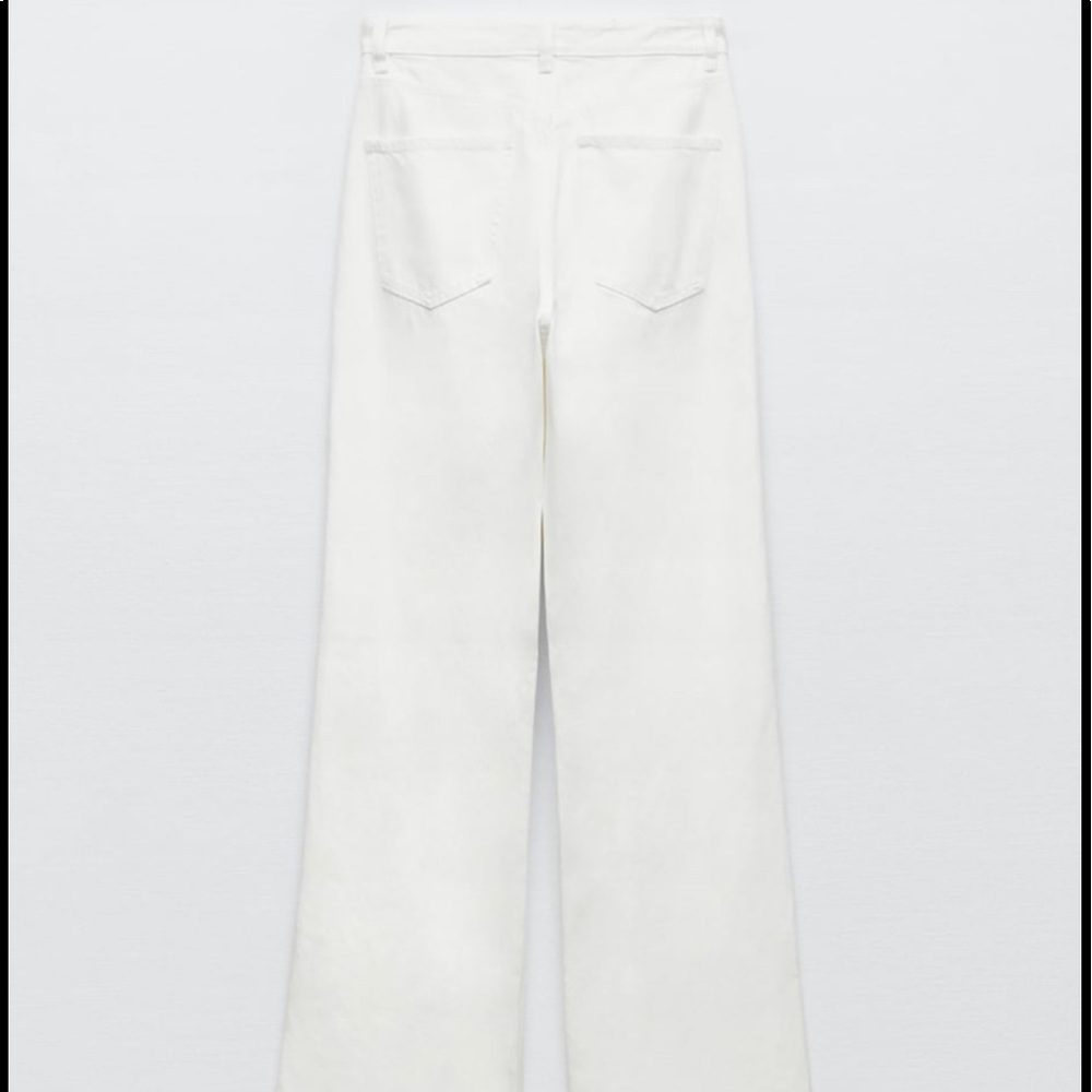 ZARA wide leg full length jeans in white. Size 14
